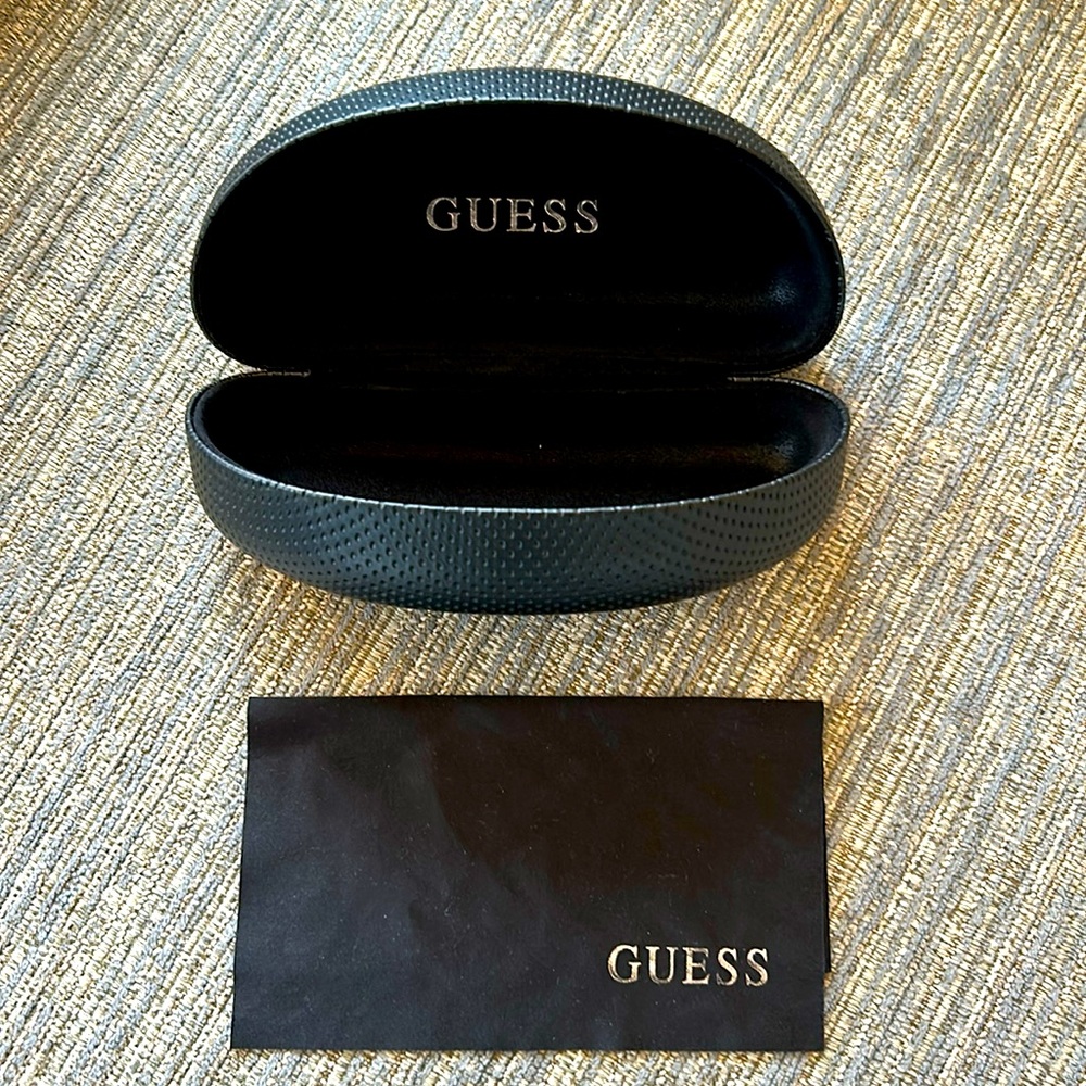 Guess large black sunglass case NWOT